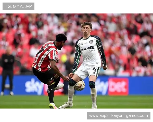 桑德兰1-1战平，与伯恩茅斯搅乱英超争四格局。，桑德兰主帅