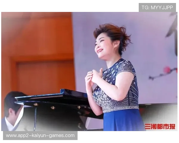 王婷场上指挥如同教练,王婷 独唱音乐会 王婷场上指挥如同教练,王婷 独唱音乐会